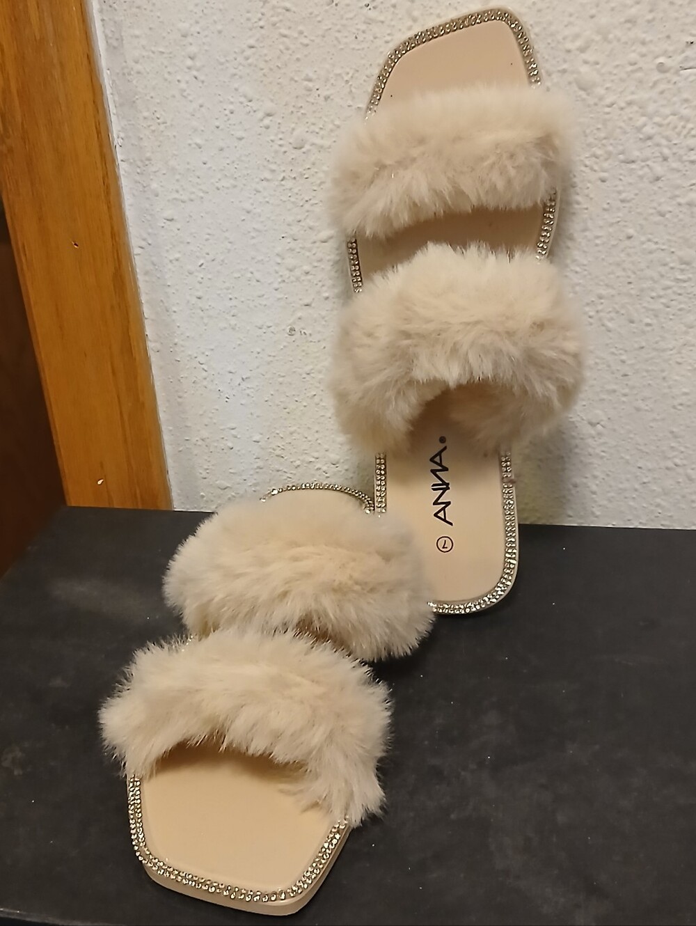 ANNA Nude Jelly Faux Fur Rhinestone Slide Sandals Women’s Size 7 - Picture 4 of 7